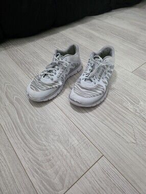 Women's Size 7.5 White/Gray Animal Print Champion Tennis Shoes